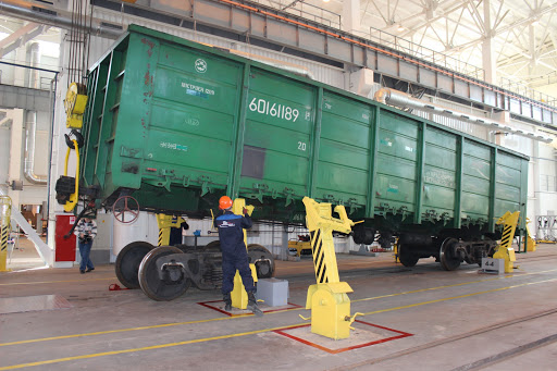 Мы организуем выполнение плановых видов ремонта подвижного состава: деповской и капитальный в 131 вагоноремонтном депо по всей России.